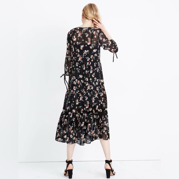Madewell Sheer Button-Front Tier Midi Dress in Carnation Toss 2X - Picture 14 of 14
